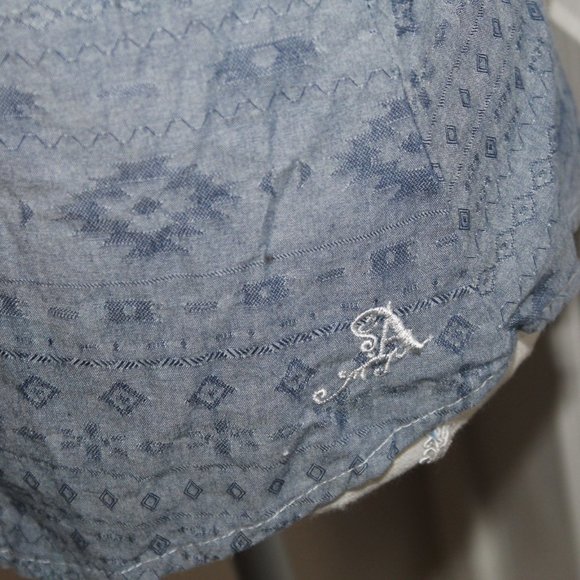 Adiktd Embroidered Western Pearl Snap Shirt Size Small - Picture 10 of 12